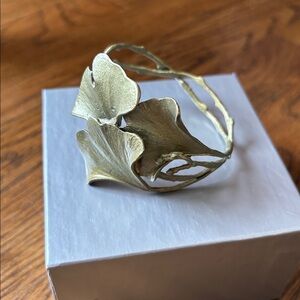 Ginkgo Leaf Brass Cuff Bracelet - Sculptural Nature Design
